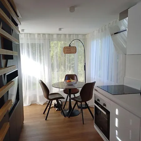 펜션 Xl Tiny Am Ostseebodden Im Prima Boddenblick Gross Kordshagen