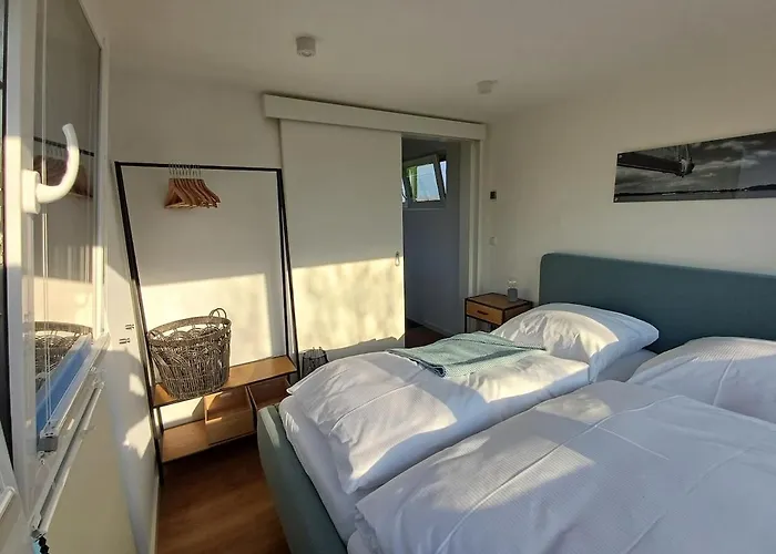 Xl Tiny Am Ostseebodden Im Prima Boddenblick Dom wakacyjny Gross Kordshagen